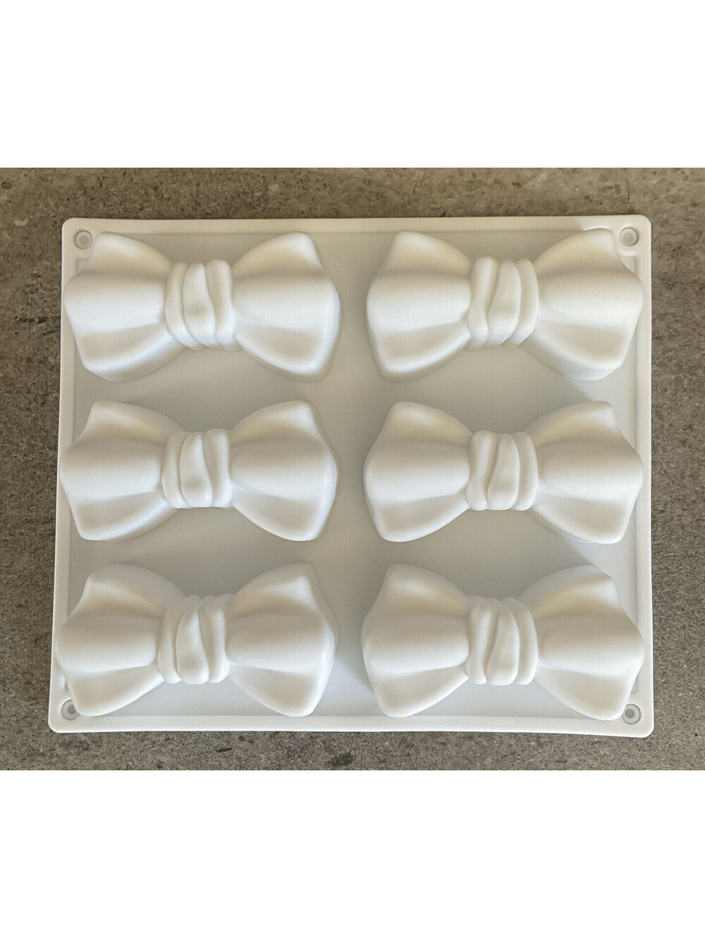 6 Cavities Bow Tie Silicone Soap, Candy Or Cake Mold Fondant Cake Baking